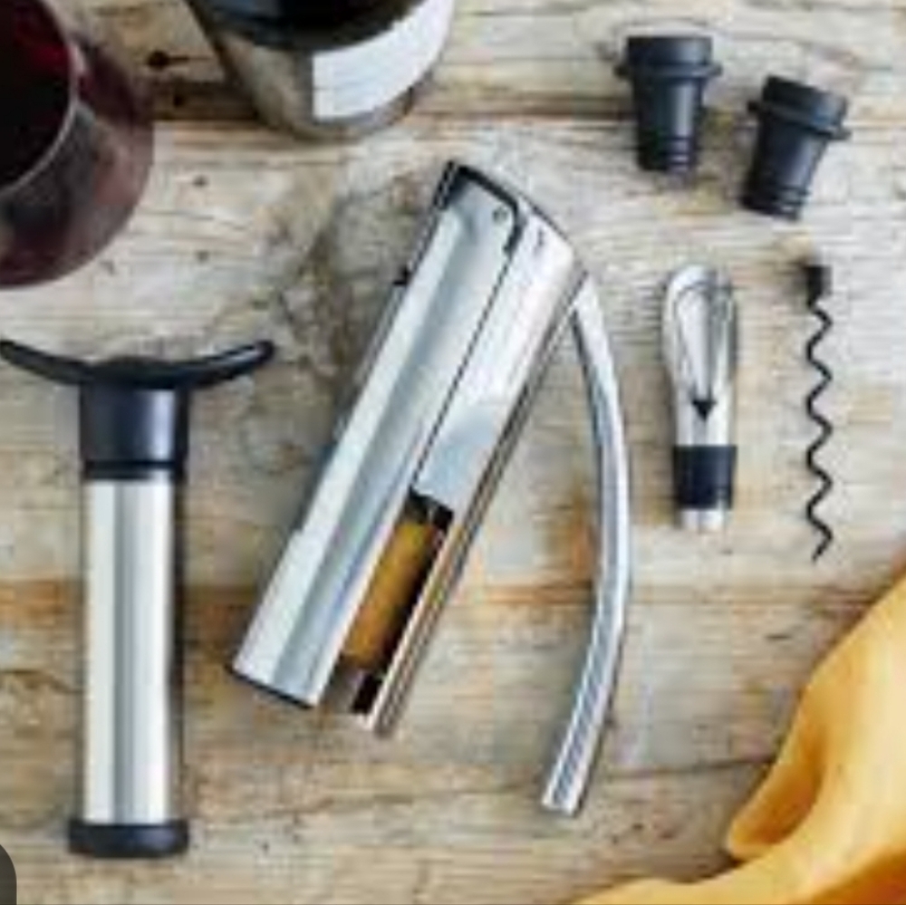 Sur La Table Stainless Steel 6 Piece Wine Tool Set NWT